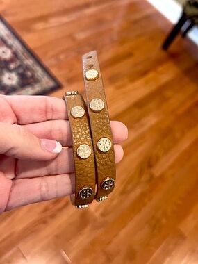 Tory Burch Brown Double-Wrap Leather Bracelet with Gold Logo Studs